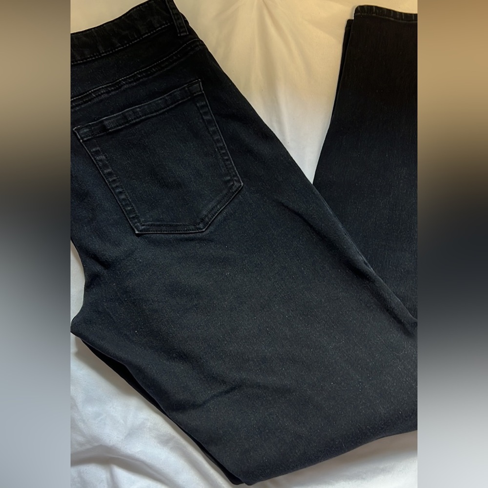 Jeans - Picture 2 of 3